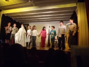 2012_Saynetes-dans-la-Gare-2