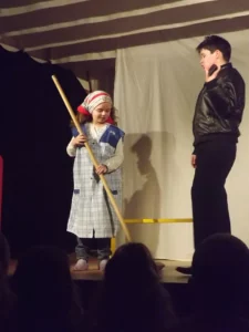 2012_Saynetes-dans-la-Gare-20