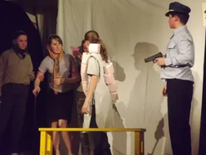 2012_Saynetes-dans-la-Gare-5