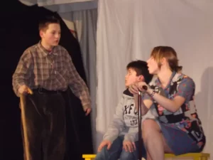 2012_Saynetes-dans-la-Gare-53